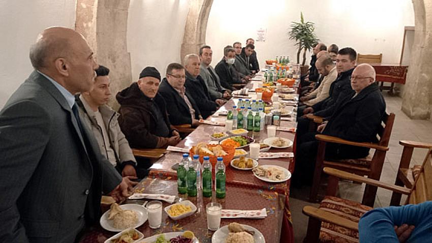 Beypazarı İlçesinde bulunan 5 siyasi parti ilçe başkanı ortak toplantısı düzenledi.