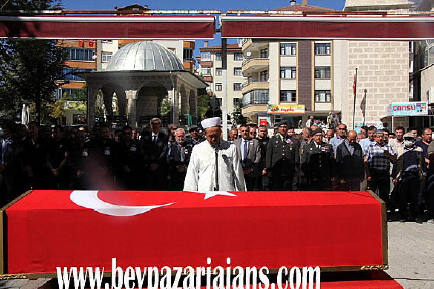Emekli Topçu Akbay, memleketi Beypazarı İlçesinde toprağa verildi.