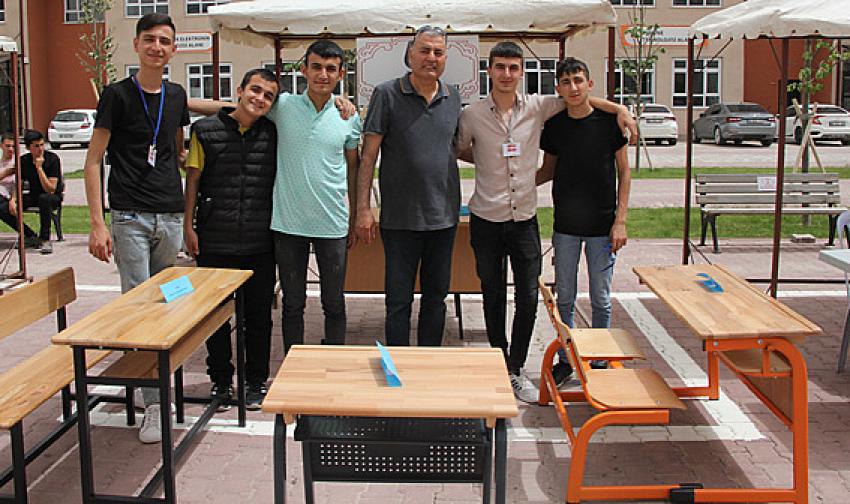 Beypazarı Fatih Mesleki ve Teknik Anadolu Lisesi sergisi açıldı.