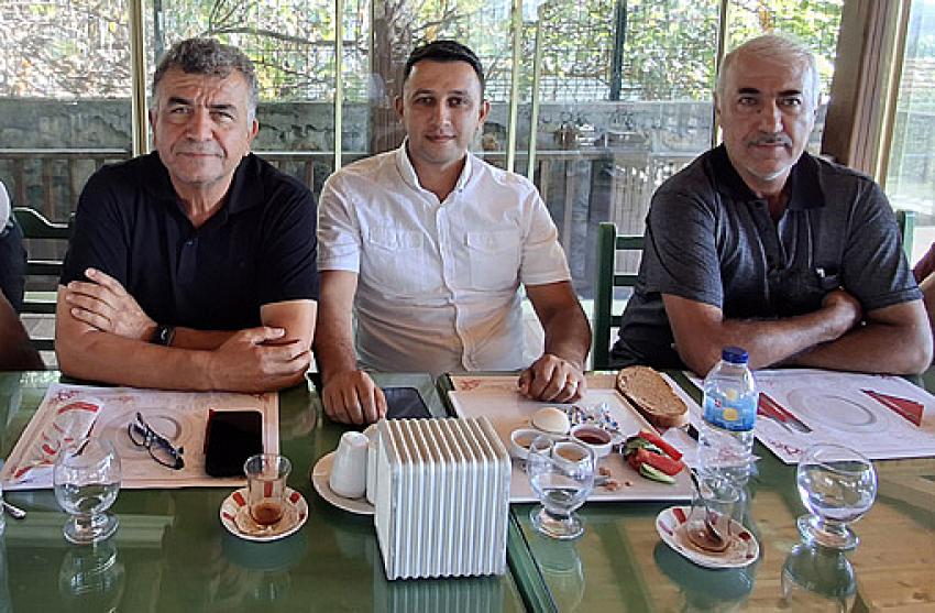 Belediye Başkanı Dr. Özer Kasap, Organize sanayi Kooperatif yönetimiyle bir araya geldi.