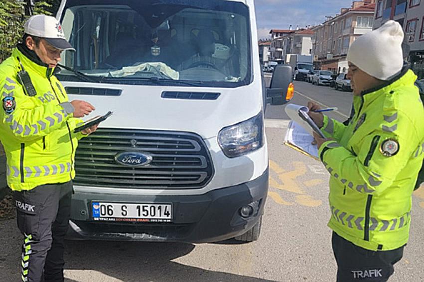 Emniyet Müdürlüğü, Trafik Büro Amirliği, öğrenci servislerini denetledi