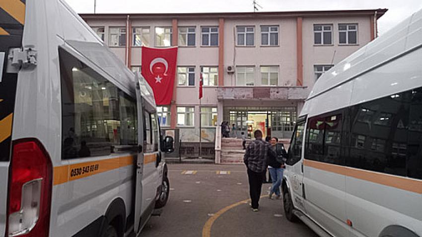 Beypazarı İlçesinde öğrenci taşıma ücretlerine  20 zam geldi.