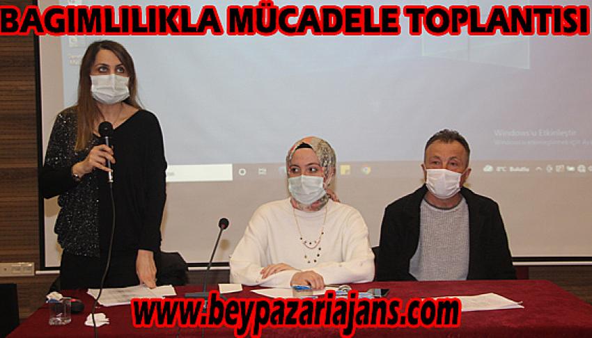 Beypazarı İlçe Sağlık Müdürlüğü “Bağımlılıkla Mücadele” konusunda toplantı düzenledi.