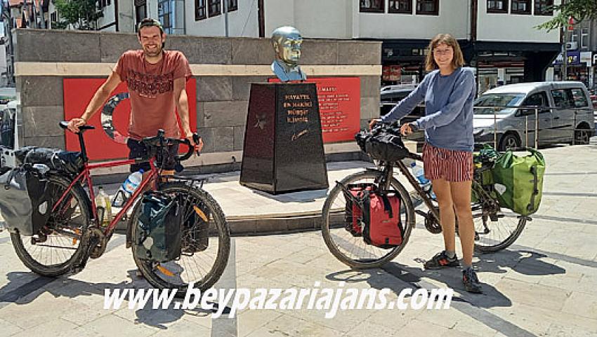 Almanya’dan Bisikletleriyle yola çıkan Karı koca Beypazarı’nda mola verdi: