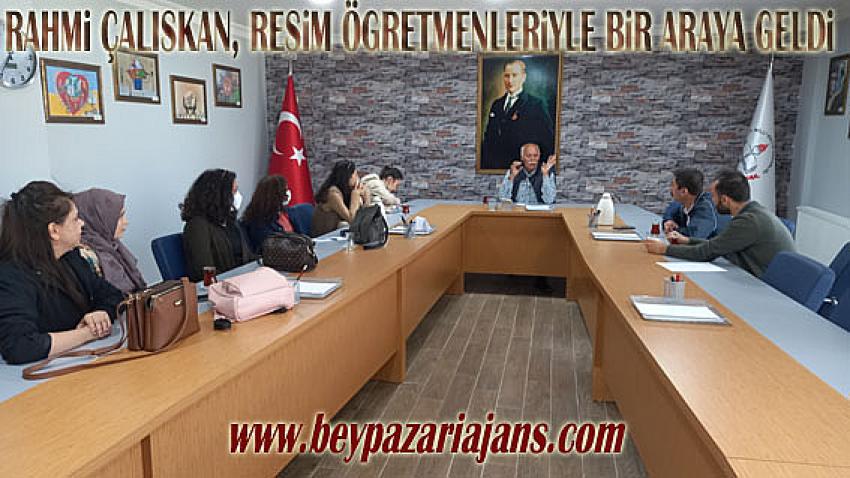 Gençlik Haftası öncesinde Resim Öğretmenleri, Şube müdürü Rahmi Çalışkan başkanlığında bir araya geldi:
