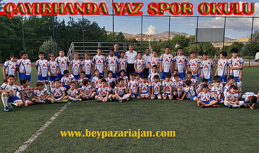 Nallıhan İlçesi Çayırhan Spor kulübü çocukları spora yönlendiriyor.