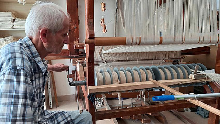 Yaşarken Müzeye Heykeli dikilen Dokumacı Ustası İsmail Yanık: “şimdiki gençlik dokuma el sanatını tanımıyor, bilmiyor”