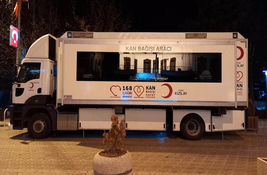 Vatandaşlar Kan bağışında bulundu.