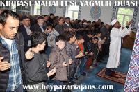 Beypazarı İlçesinde halk mahallelerde yağmur duasına çıktı.