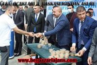 Ülkü Ocakları İl Başkanlığı Aşure dağıttı.