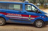 3 kişinin vurulması sonrasında olayın meydana geldiği mahallede geniş kapsamlı güvenlik önlemleri artırıldı.