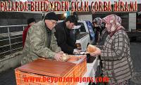 Belediyeden Çarşamba Pazarında sıcak çorba dağıtımı: