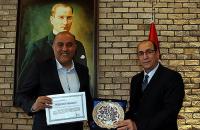 Fatih Mesleki ve Teknik Anadolu Lisesine vergi dairesinden Plaket