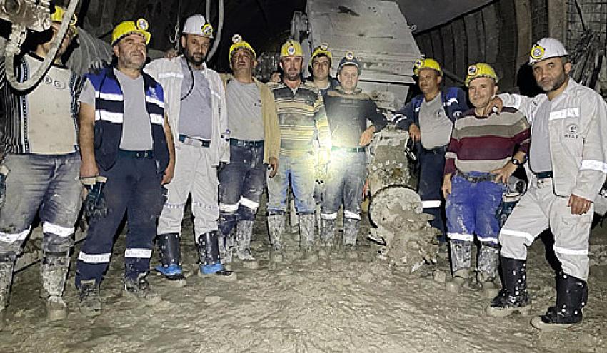 Sendika yetkilileri Madencileri çalıştıkları ortamda ziyaret etti: