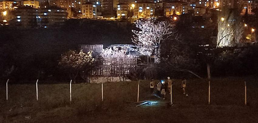 Beypazarı’nda meydana gelen yangında bağ evi kullanılamaz hale geldi.