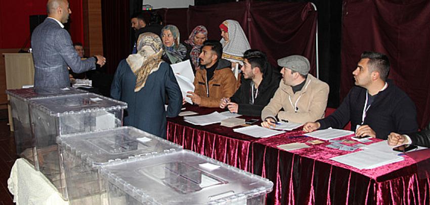 İyi Parti Beypazarı İlçesinde 3 ilçeyi kapsayan Ankara 3. Bölge için temayül yoklaması başlattı.