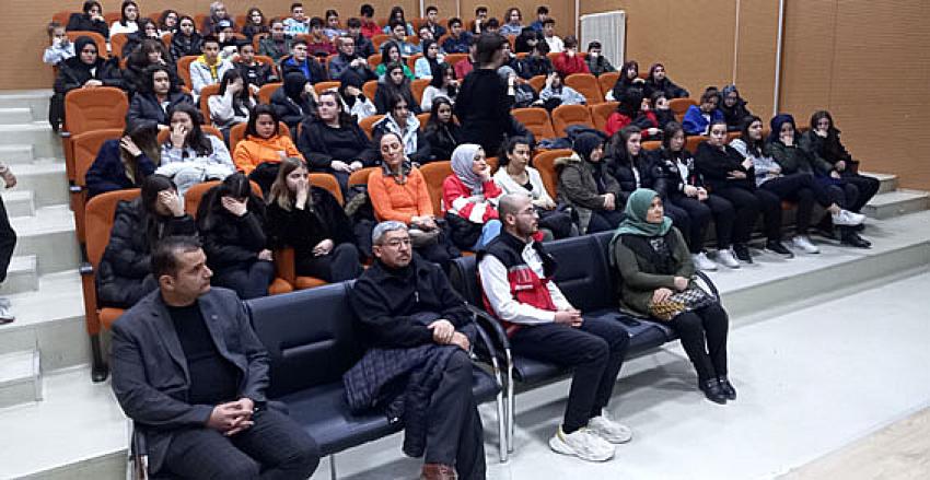 Beypazarı Aile ve Sosyal Hizmet merkezi Müdürlüğünden öğrencilere “Bağımlılıkla mücadele “ semineri: