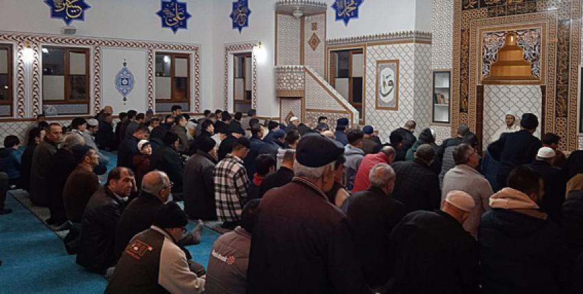 -Beypazarı İlçesinde Ramazan ayının ilk teravih namazıyla birlikte bir cami daha ibadete açıldı.