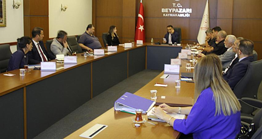 -Beypazarı İlçe Kaymakamlığına bir süre öncesi atanan Vedat Yılmaz, ilçedeki toplantılarına başladı.