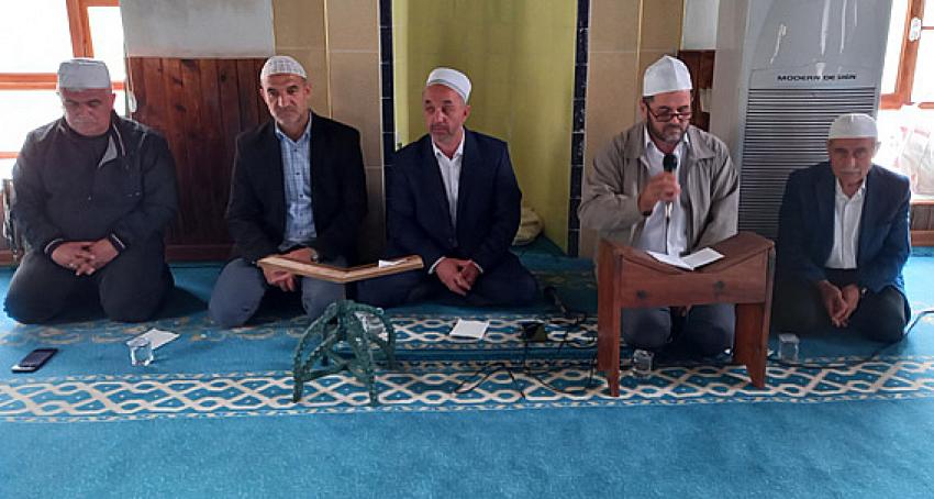 Beypazarı’nın Dudaş mahallesinde Mahalle halkı vatandaşlarında katılımıyla şükür duasında bulundu.