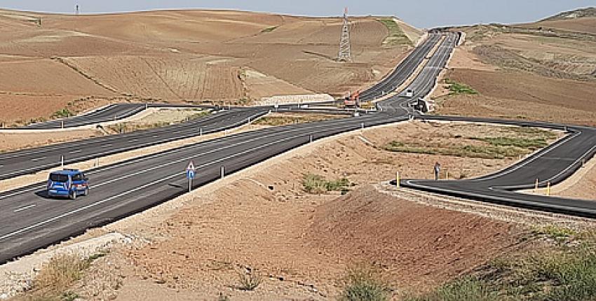 D140 Kontra kesim nolu karayolunda, yapımı tamamlanan 6 km’lik Duble yol, ulaşıma açıldı.